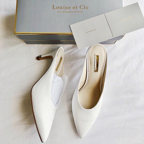 pointed toe mule pumps